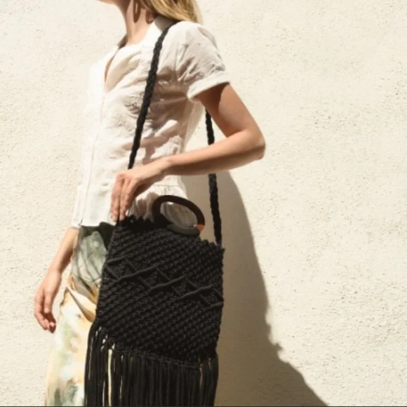 Danielle Nicole macrame handbag- black - Picture 2 of 4